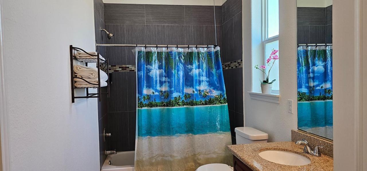 Private Beach -- Away From The Crowds - Ocean Views -Short Drive To Moody Gardens, Schlitter Bahn, Pleasure Pier Galveston Exterior foto